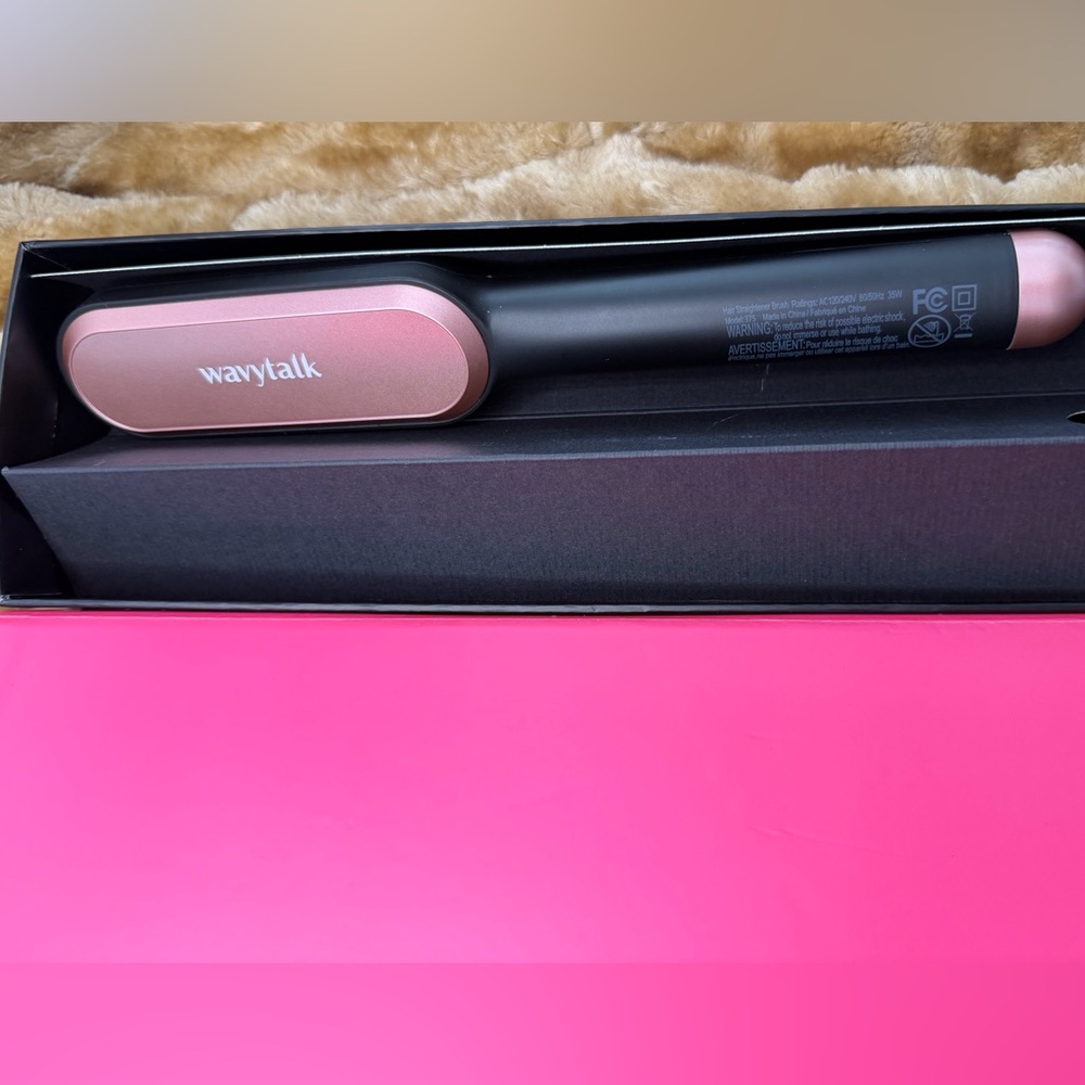 Wavytalk lonic Hair Straightener
Brush - Picture 7 of 7